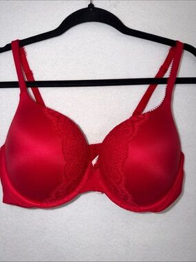 VS Body by Victoria Perfect Shape Padded Red Lace Trim Bra